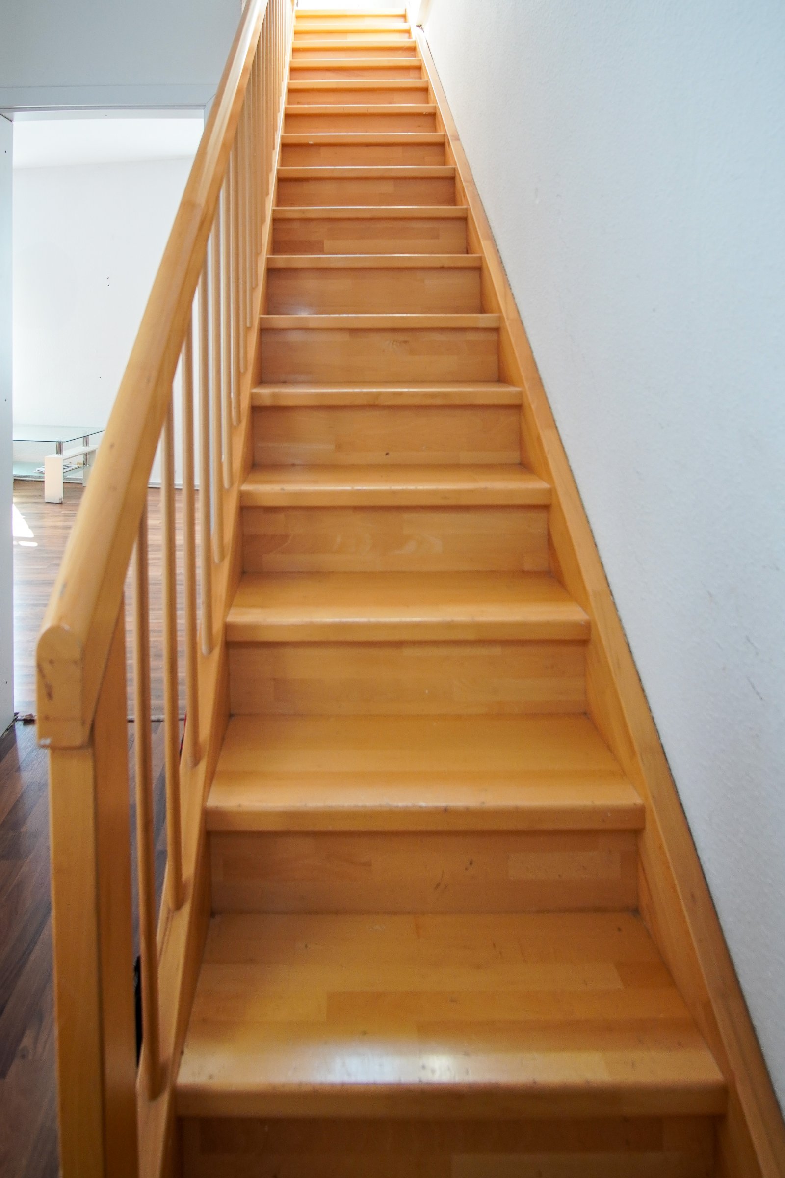 Treppe zum DG in Wohnung 03