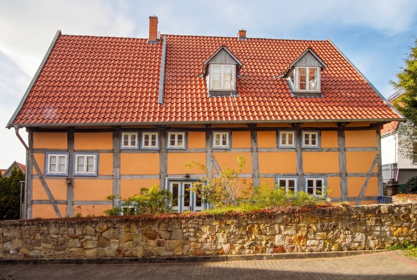 Historisches Fachwerkensemble mit exklusiver Kernsanierung, Aufzug & ELW im Herzen der Kurstadt Historisches Fachwerkensemble mit exklusiver Kernsanierung, Aufzug & ELW im Herzen der Kurstadt
