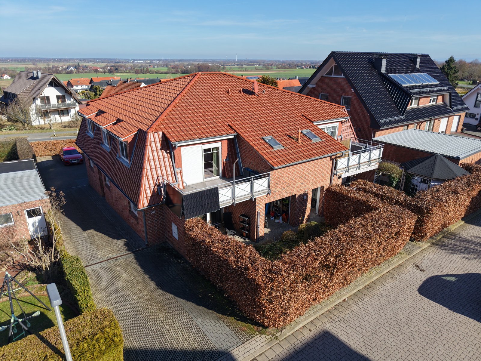Gepflegtes Mehrfamilienhaus als attraktive Kapitalanlage in gewachsenem Wohnumfeld Gepflegtes Mehrfamilienhaus als attraktive Kapitalanlage in gewachsenem Wohnumfeld